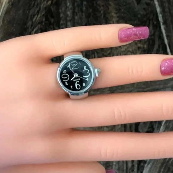 Black & Silver Analog Stretch Ring Watch NWT - Picture 2 of 4